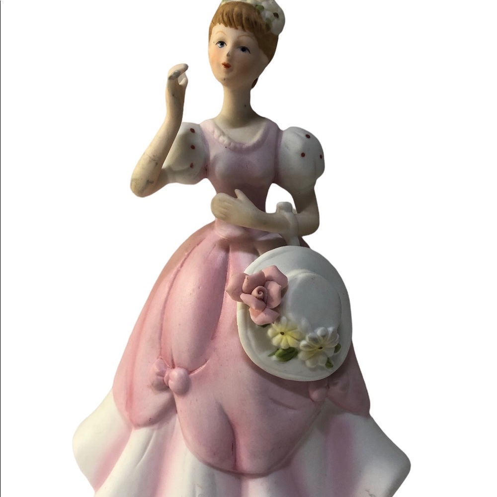 Vintage Giftcraft figurine 7”
